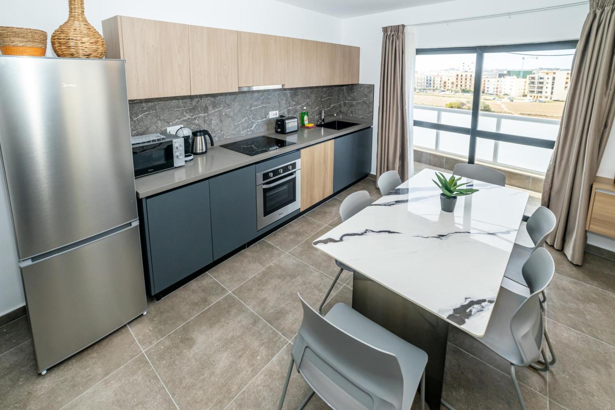 Charming Corner Apartment With Country View 2Br خليج سانت بول المظهر الخارجي الصورة